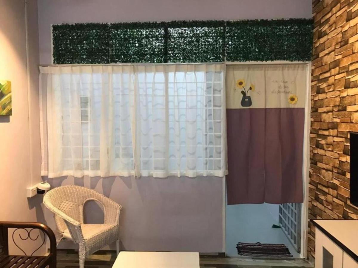 Lunas Diy Homestay Luaran gambar